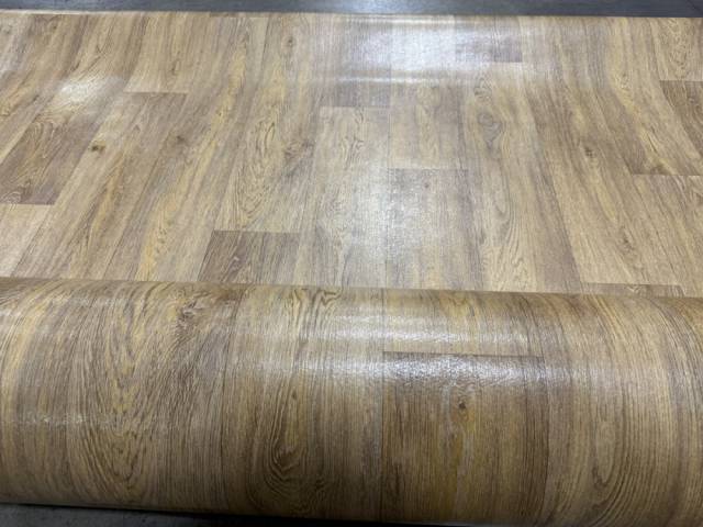 Линолеум бытовой Lino HOME 18-0.1 Дизайн - ДУБ ЕВРОПЕЙСКИЙ 3 2.5 м - 3