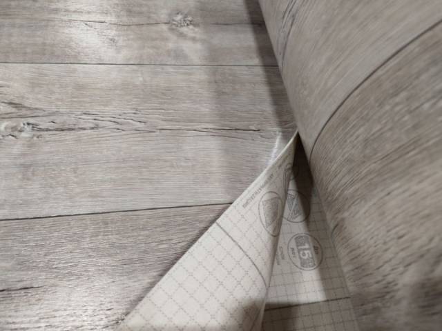 Линолеум полукоммерческий Lino HOME PROJEСT Дизайн - ДУБ САВЕРЕН 15546 4.0 м - 3